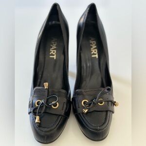 Black leather heels size 39/ US 8
